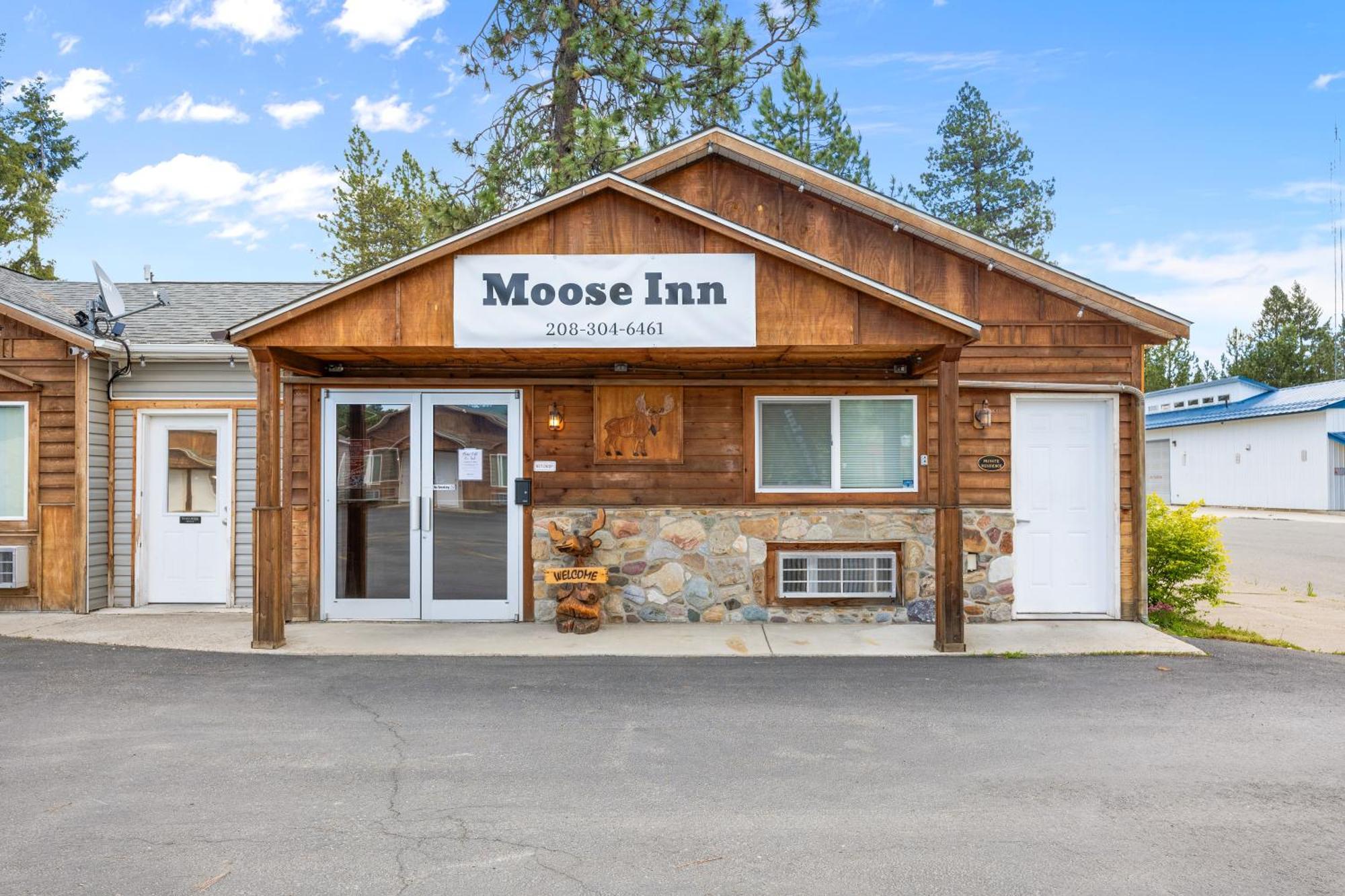 Moose Inn Spirit Lake Exterior photo